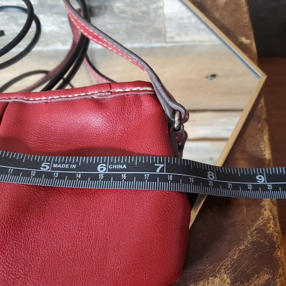 Vintage Liz Claiborne Small Red Polyvinyl Handled Bag - Picture 9 of 9